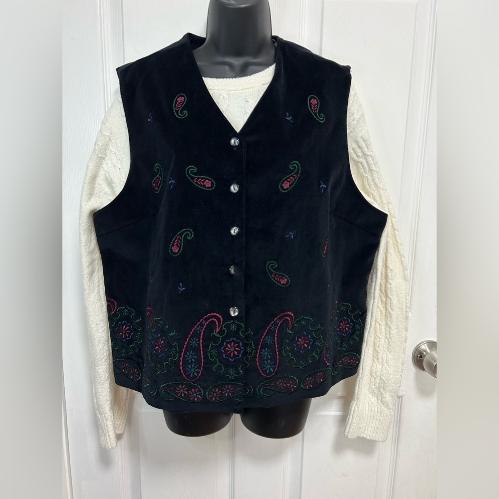 Talbots Black and Cream Embroidered Vest - Picture 2 of 7